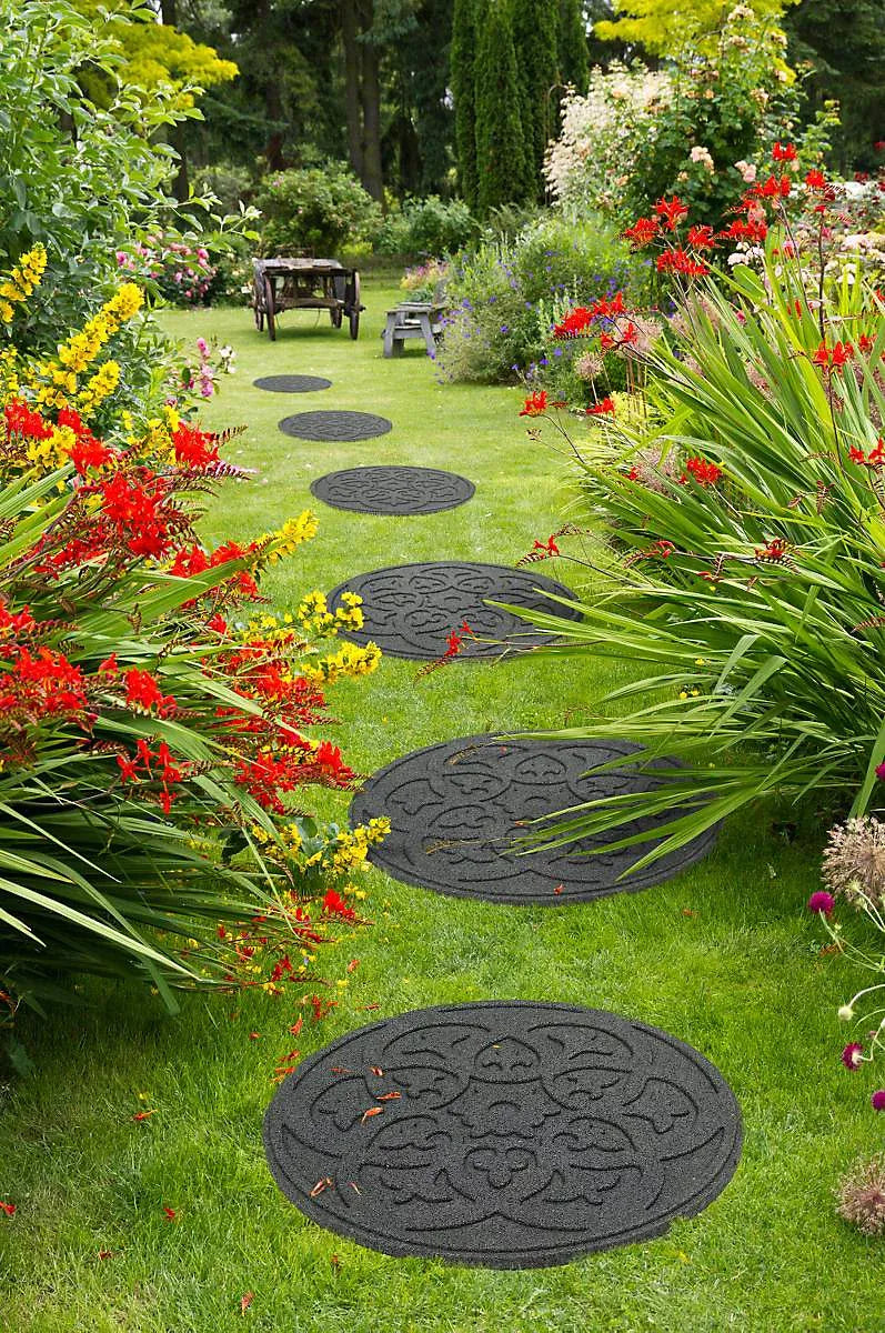 Nicoman Round Grey Scroll Stepping Stone - Pack of 2